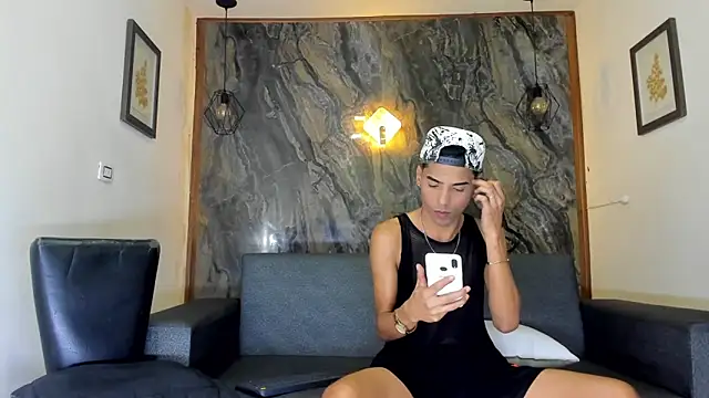 Snapshot of liam_genner_ chatting on February 26, 2025, 7:53 pm liam genner online show from February 26, 2025, 7:53 pm