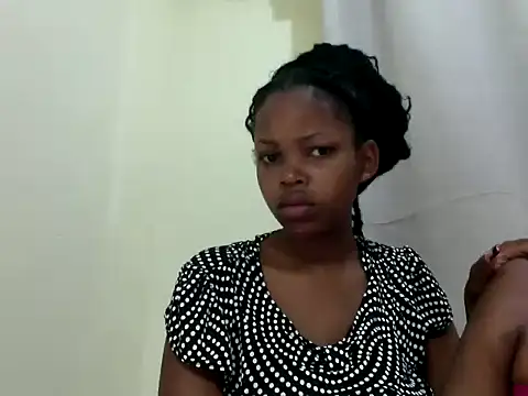 queen-sasha online show from November 3, 2025, 7:24 am