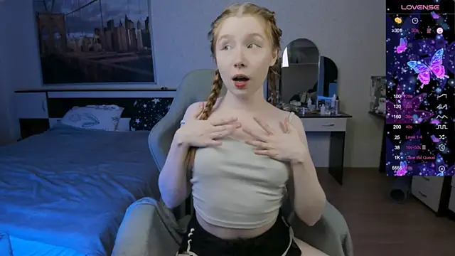 CallMeEffy1 online show from April 25, 2026, 5:21 pm