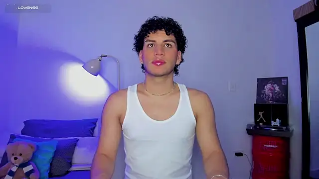 Curlblue online show from October 15, 2025, 5:28 am