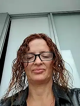 CioniWeiss online show from September 18, 2025, 10:24 pm