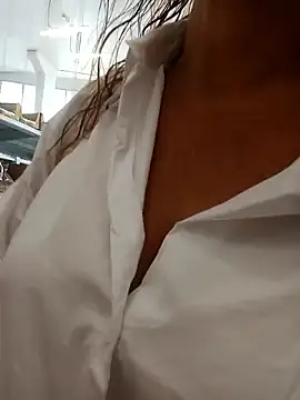 CioniWeiss online show from February 16, 2025, 8:11 pm