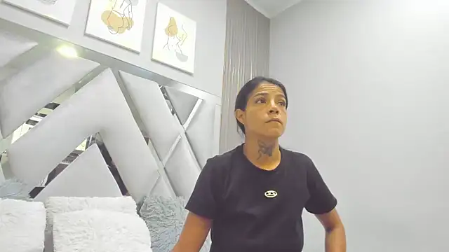 Hellen  4master online show from January 6, 2026, 12:20 pm