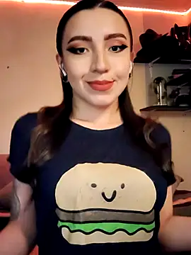 Snapshot of Paudelatorre chatting on September 19, 2025, 5:00 am Paudelatorre online show from September 19, 2025, 5:00 am