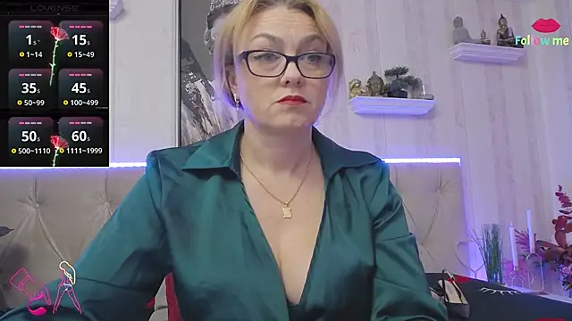 Snapshot of LadyJeen chatting on October 12, 2025, 3:13 pm LadyJeen online show from October 12, 2025, 3:13 pm