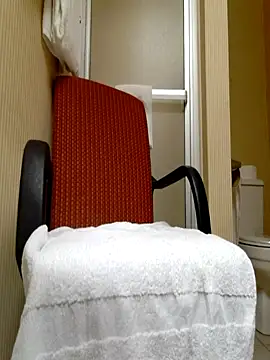 Snapshot of Daszler chatting on November 1, 2025, 6:30 am Daszler online show from November 1, 2025, 6:30 am