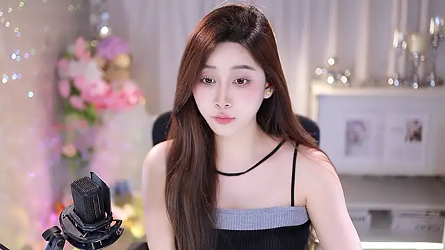 SleepArtist online show from October 18, 2025, 1:02 pm