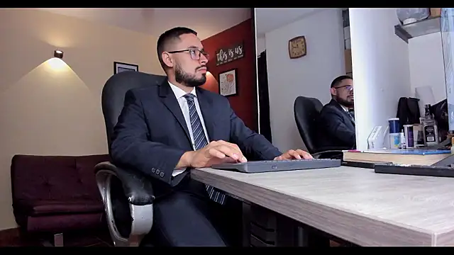 Snapshot of thesexlawyer1 chatting on February 25, 2026, 3:18 am thesexlawyer1 online show from February 25, 2026, 3:18 am