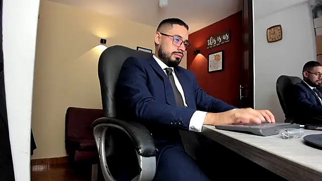 Snapshot of thesexlawyer1 chatting on May 21, 2026, 4:21 am thesexlawyer1 online show from May 21, 2026, 4:21 am