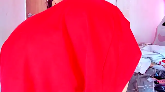 Emily Coper18 online show from March 8, 2026, 2:20 pm