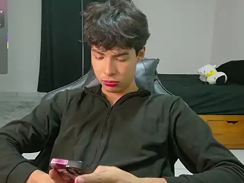 Jacotnk online show from November 12, 2025, 1:54 am