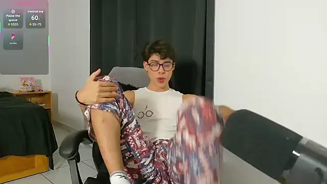 Jacotnk online show from December 2, 2025, 4:47 am