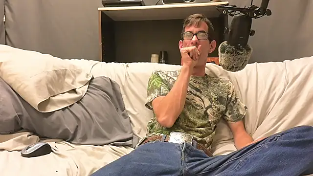 joeiandola online show from October 26, 2025, 9:37 pm