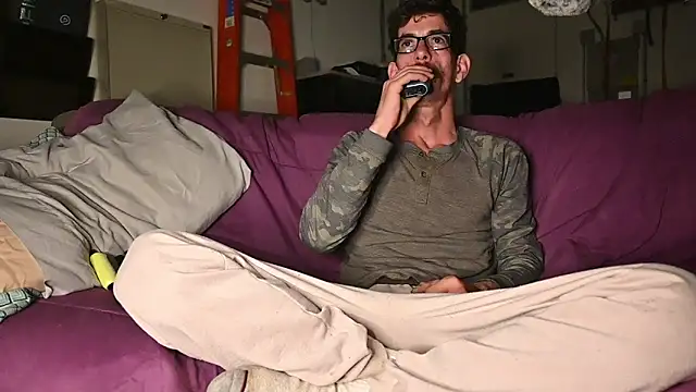 joeiandola online show from March 18, 2025, 7:01 pm