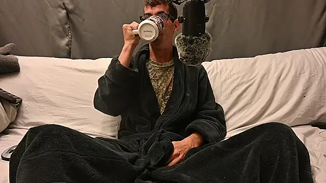 joeiandola online show from October 4, 2025, 5:14 pm