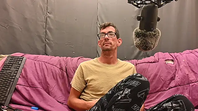 joeiandola online show from September 25, 2025, 3:51 pm