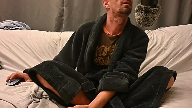 joeiandola online show from September 30, 2025, 4:24 pm