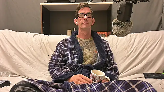 joeiandola online show from October 20, 2025, 3:01 pm