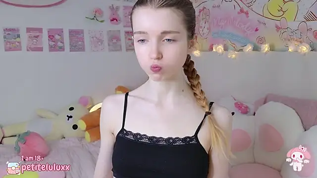 petiteluluxx online show from January 27, 2025, 8:51 am