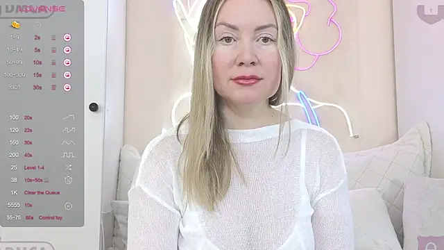ElleCherry online show from December 31, 2024, 8:48 am