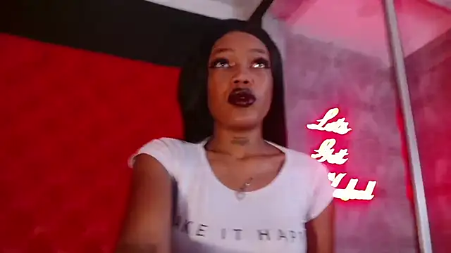 CrystalBrooke3x online show from November 18, 2025, 9:18 pm