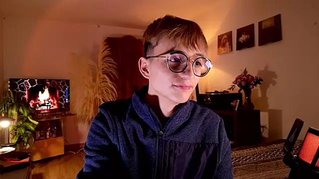 Snapshot of Mr_evan1 chatting on October 9, 2025, 3:01 pm Mr evan1 online show from October 9, 2025, 3:01 pm