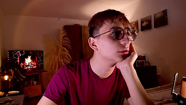 Snapshot of Mr_evan1 chatting on October 18, 2025, 3:14 pm Mr evan1 online show from October 18, 2025, 3:14 pm