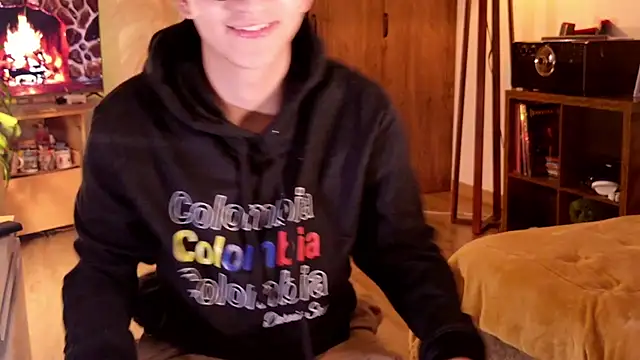 Snapshot of Mr_evan1 chatting on October 1, 2025, 4:11 pm Mr evan1 online show from October 1, 2025, 4:11 pm