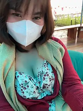 May-Squirt online show from February 26, 2025, 5:03 am