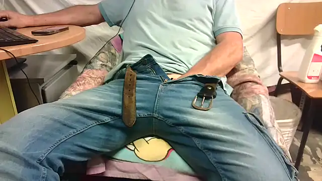 Giulio35 Pika online show from September 19, 2025, 3:27 pm