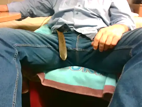 Snapshot of Giulio35_Pika chatting on February 2, 2026, 5:01 pm Giulio35 Pika online show from February 2, 2026, 5:01 pm