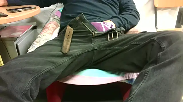 Giulio35 Pika online show from October 8, 2025, 8:09 pm