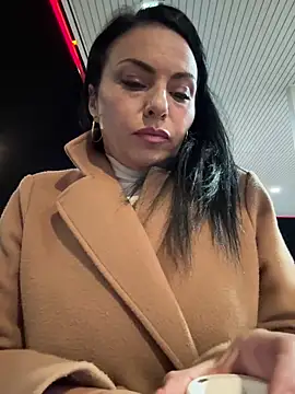 KimKelly13 online show from March 4, 2026, 3:47 am