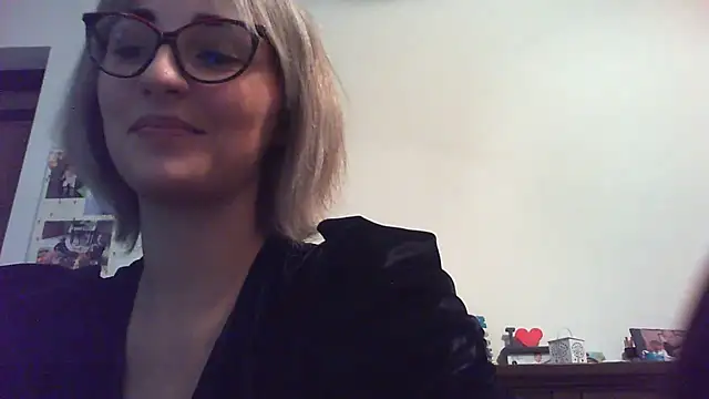 sexy blondie92 online show from January 3, 2025, 11:44 pm