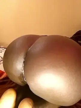 Misskhalifa  online show from November 30, 2025, 12:17 pm