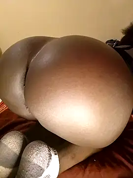 Snapshot of Misskhalifa_ chatting on October 3, 2025, 6:37 am Misskhalifa  online show from October 3, 2025, 6:37 am