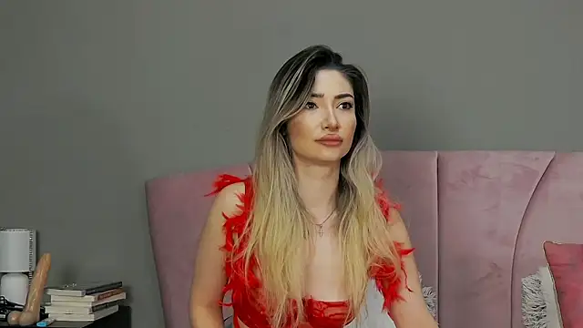 Snapshot of Mayleen_x chatting on October 2, 2025, 6:06 am Mayleen x online show from October 2, 2025, 6:06 am