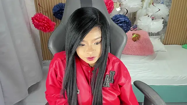 Lili 16 online show from September 17, 2025, 11:12 am