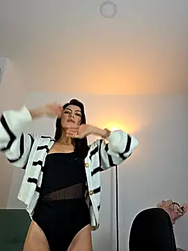 Snapshot of Lilabril chatting on February 20, 2025, 1:08 pm Lilabril online show from February 20, 2025, 1:08 pm