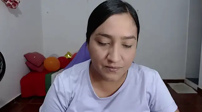 Saracutee1 online show from January 2, 2025, 5:18 pm