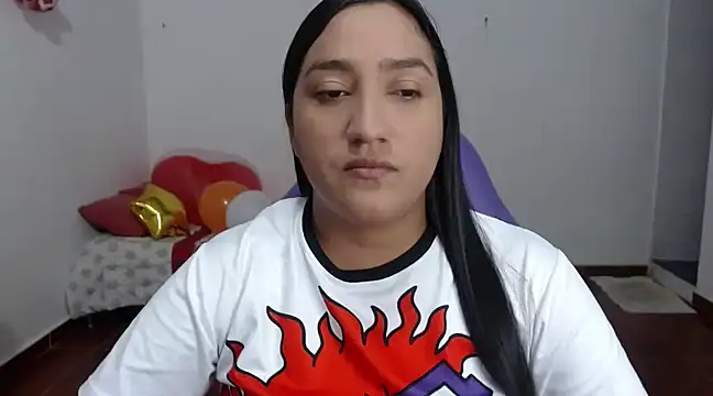 Saracutee1 online show from December 30, 2024, 4:07 pm