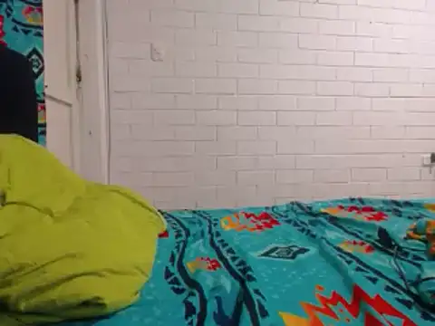 Snapshot of GiveLove1 chatting on February 25, 2025, 4:46 am GiveLove1 online show from February 25, 2025, 4:46 am