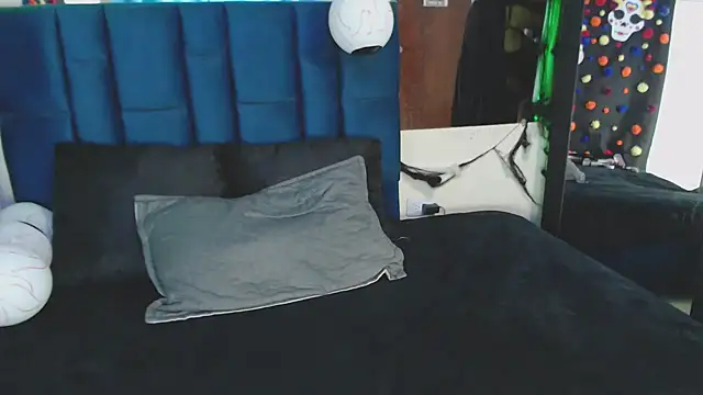 Snapshot of alba_sex10 chatting on October 31, 2025, 11:51 am alba sex10 online show from October 31, 2025, 11:51 am