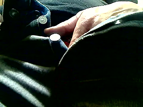 markluvskitty online show from December 18, 2025, 1:26 pm