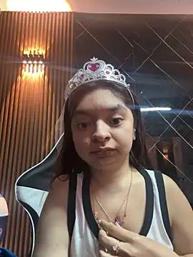 CharlotteMuller online show from March 13, 2026, 2:33 pm