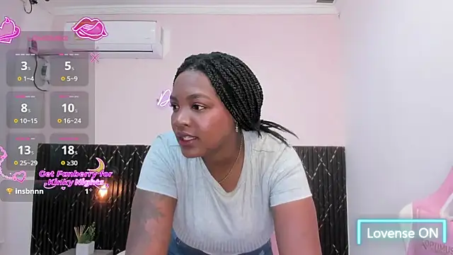 chanel brunette online show from February 2, 2026, 12:04 pm