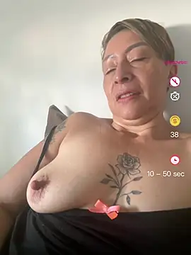 elmarsexydoll online show from May 3, 2026, 12:31 pm