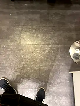 Snapshot of Edosxxl chatting on October 8, 2025, 9:37 pm Edosxxl online show from October 8, 2025, 9:37 pm