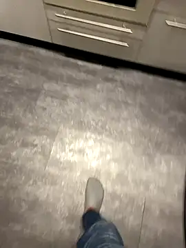 Snapshot of Edosxxl chatting on September 13, 2025, 2:17 pm Edosxxl online show from September 13, 2025, 2:17 pm