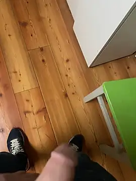 Snapshot of Edosxxl chatting on January 15, 2025, 5:08 am Edosxxl online show from January 15, 2025, 5:08 am